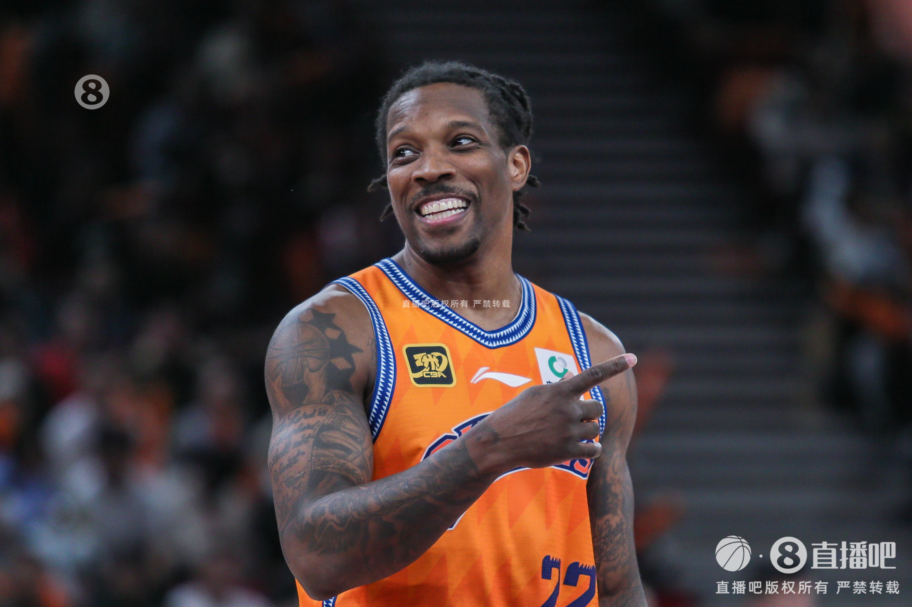 卢伟：引援着重方向是一号位和五号位 布莱德索在我们的考虑当中