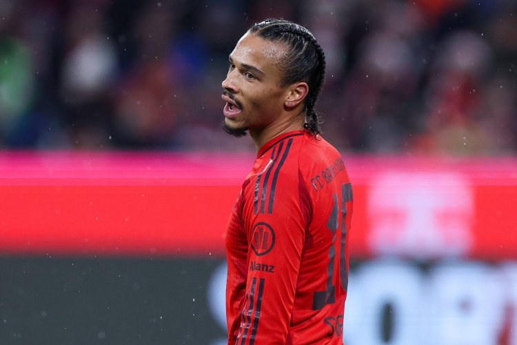 记者：吉达联合愿为萨内提供巨额年薪，球员首选留拜仁并在谈续约